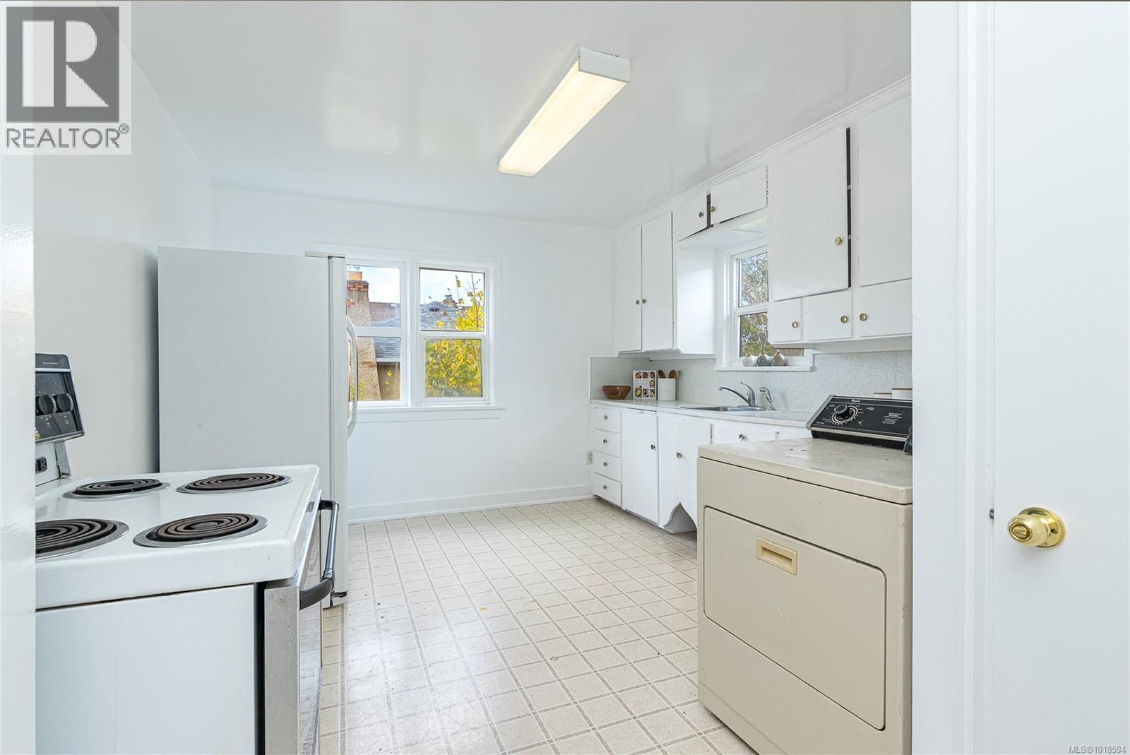 1060+1062 Queens Ave, Victoria, British Columbia  V8T 1M8 - Photo 42 - 1018594