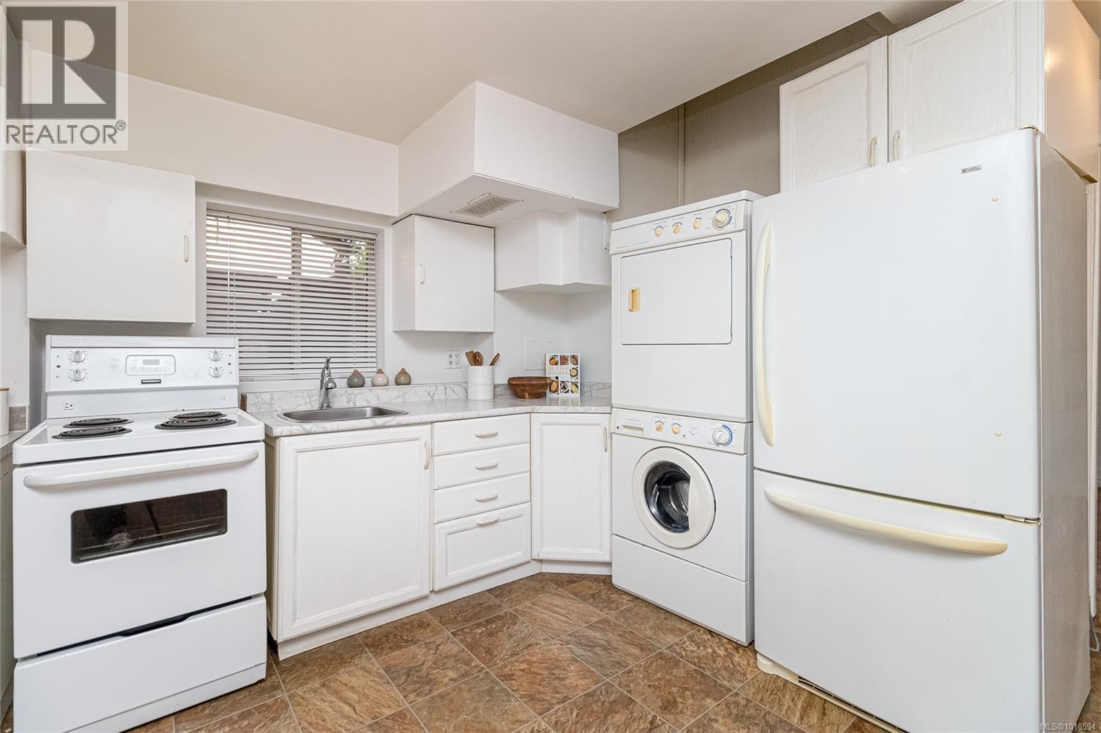 1060+1062 Queens Ave, Victoria, British Columbia  V8T 1M8 - Photo 24 - 1018594