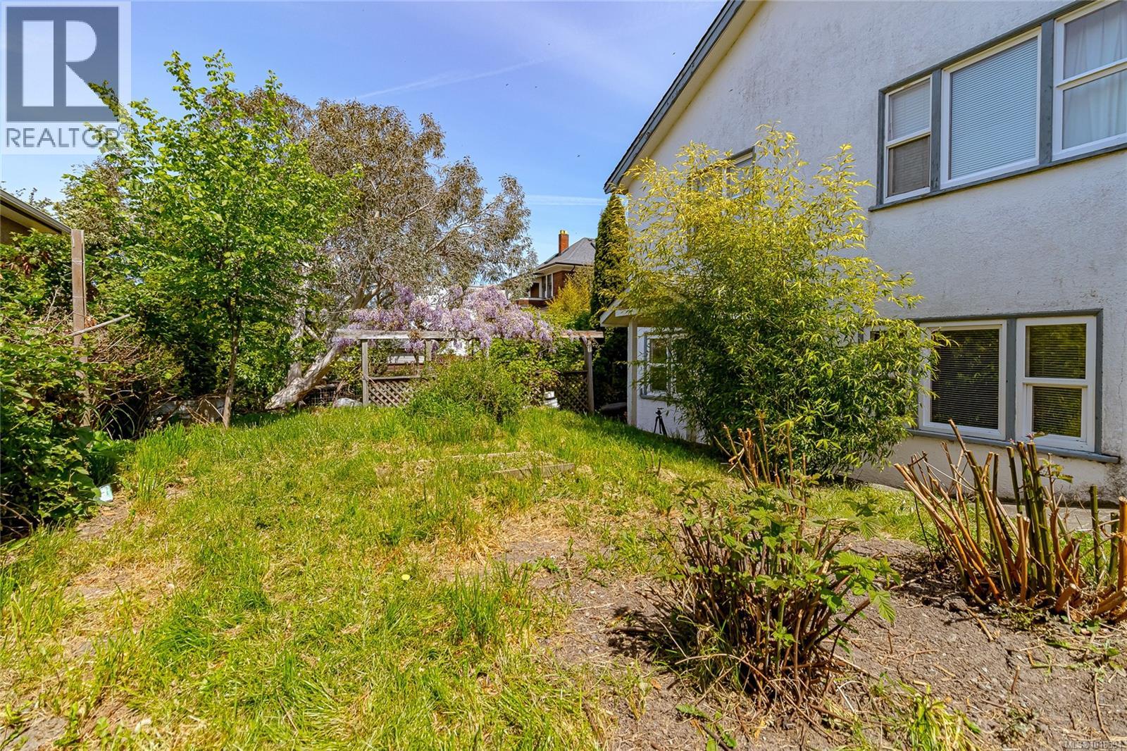 1060+1062 Queens Ave, Victoria, British Columbia  V8T 1M8 - Photo 36 - 1018594