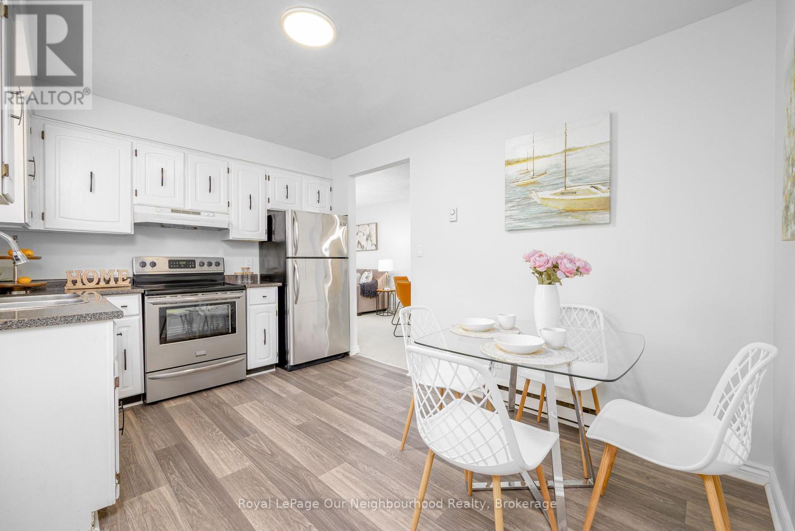 1306 Valley Drive, Oshawa, Ontario  L1J 7J7 - Photo 11 - E12491232