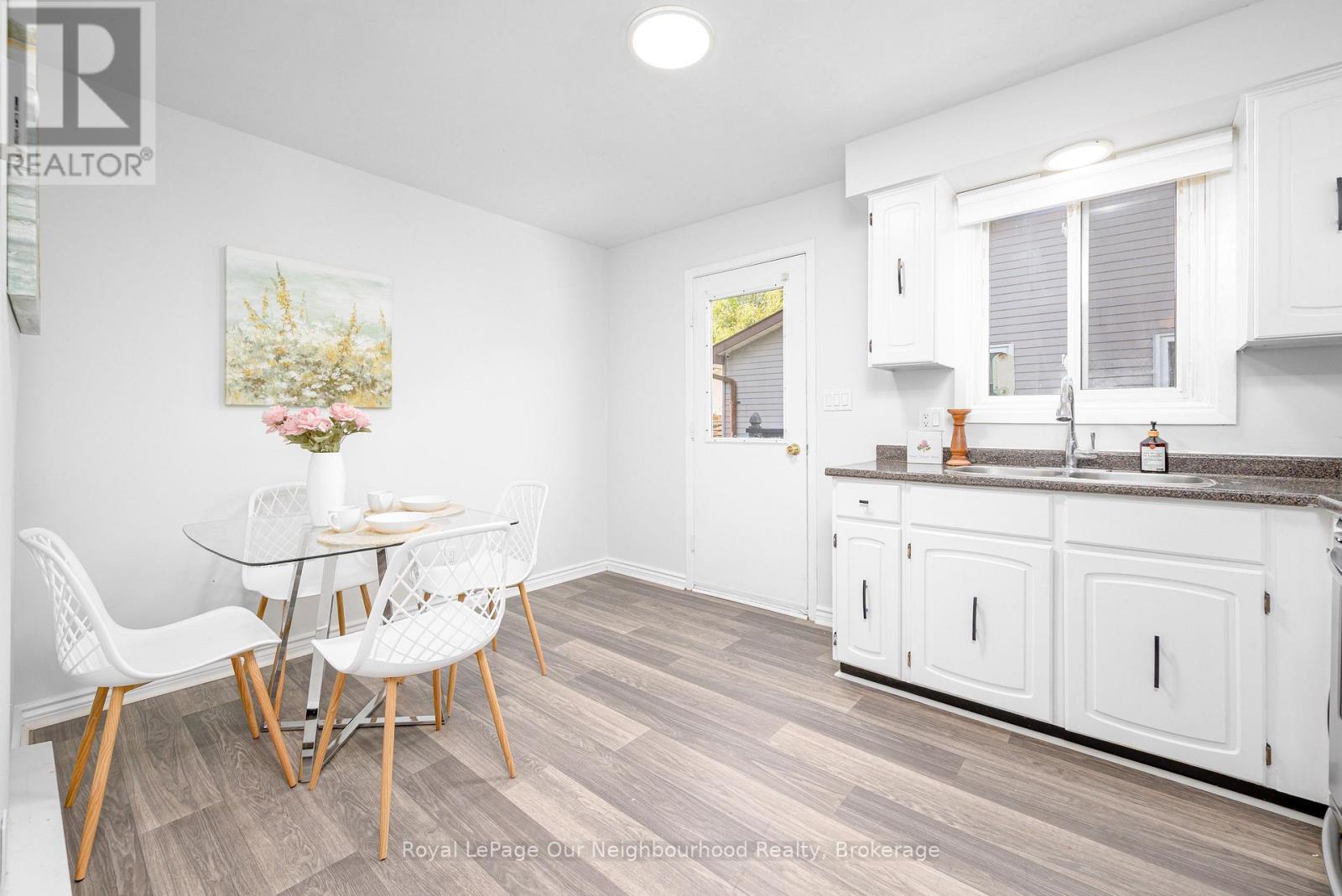 1306 Valley Drive, Oshawa, Ontario  L1J 7J7 - Photo 15 - E12491232