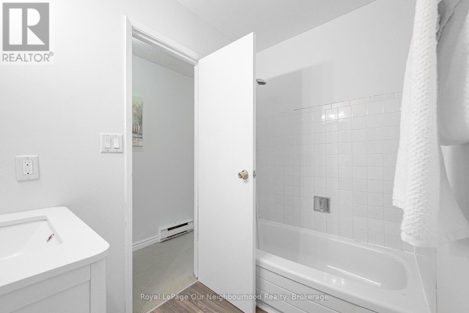 1306 Valley Drive, Oshawa, Ontario  L1J 7J7 - Photo 20 - E12491232