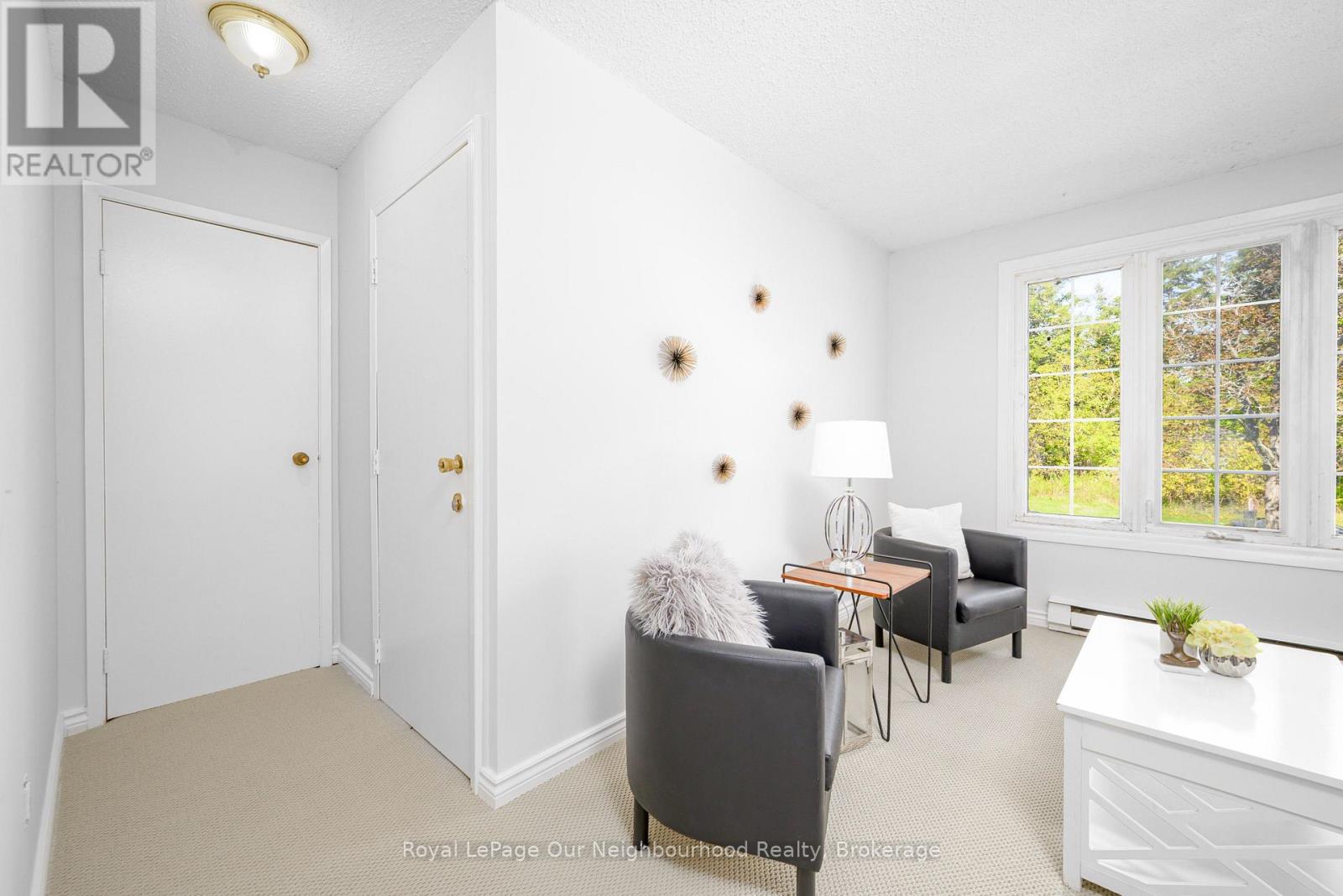 1306 Valley Drive, Oshawa, Ontario  L1J 7J7 - Photo 6 - E12491232