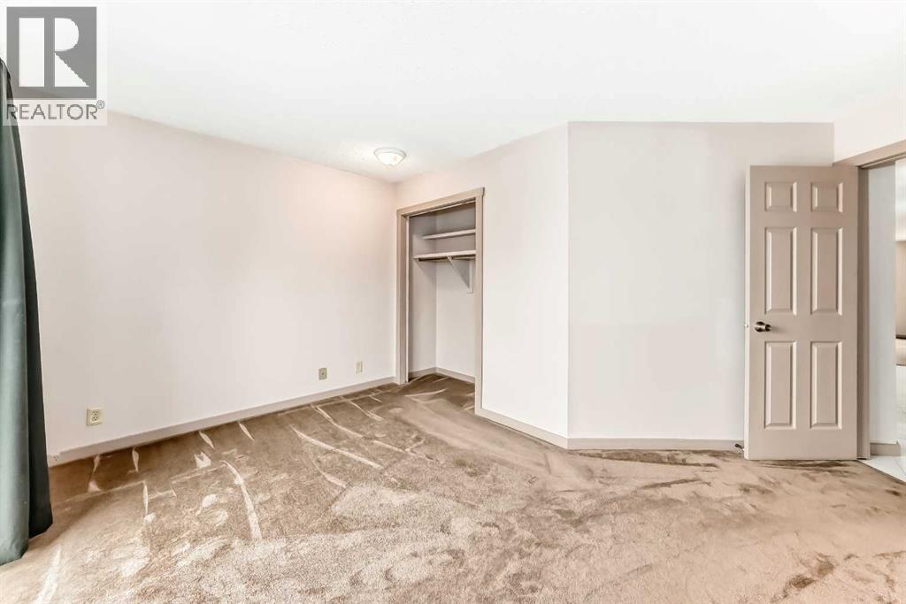 246 Berwick Drive Nw, Calgary, Alberta  T3K 1P5 - Photo 46 - A2254102