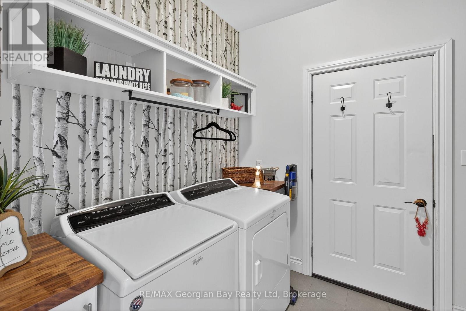 64 Broad Street, Penetanguishene, Ontario  L9M 1G4 - Photo 10 - S12491394