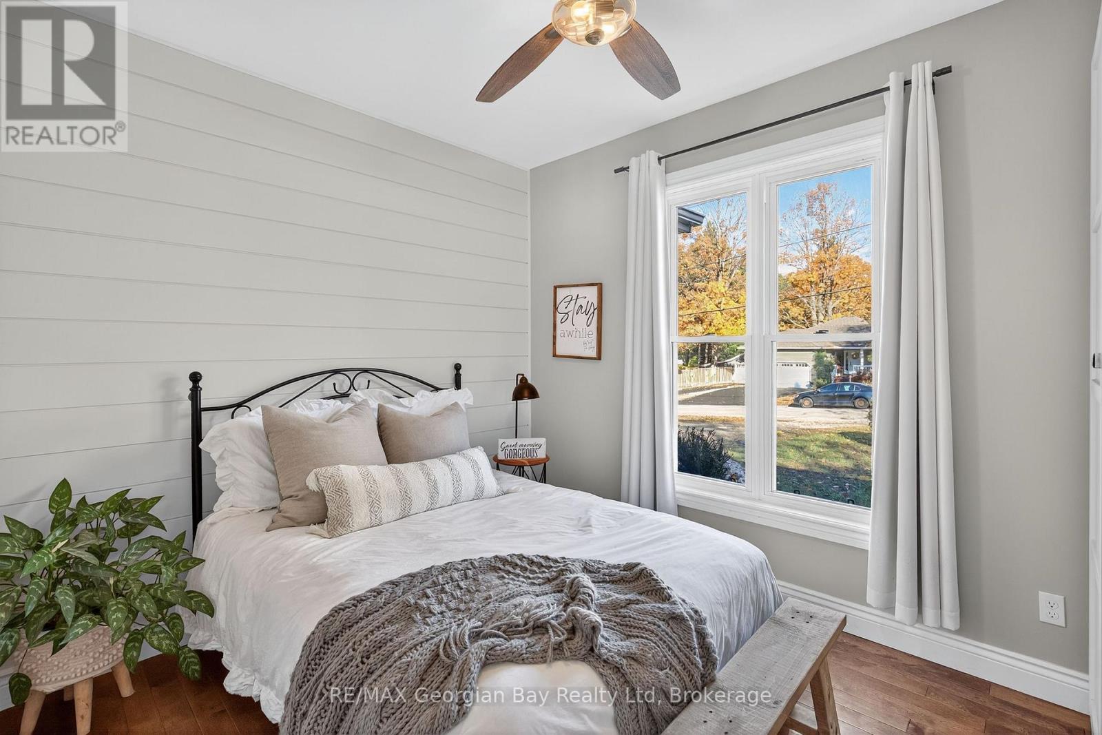 64 Broad Street, Penetanguishene, Ontario  L9M 1G4 - Photo 13 - S12491394