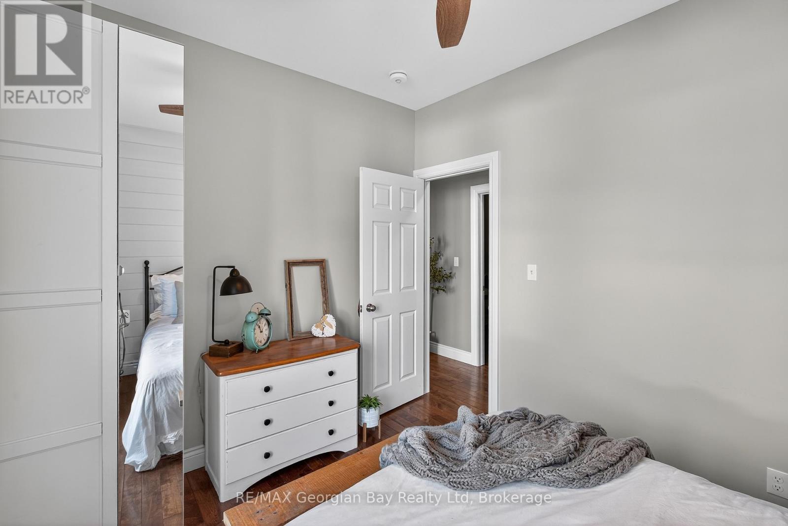 64 Broad Street, Penetanguishene, Ontario  L9M 1G4 - Photo 14 - S12491394