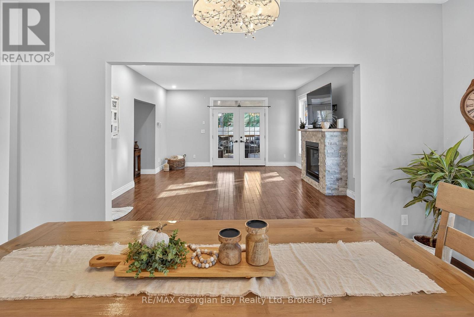 64 Broad Street, Penetanguishene, Ontario  L9M 1G4 - Photo 22 - S12491394