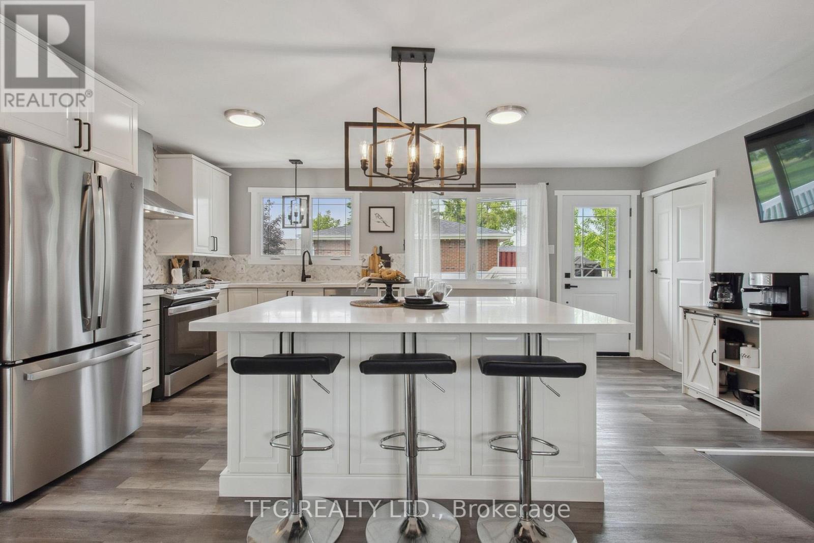 386 Mount Nebo Road, Kawartha Lakes (Omemee), Ontario  K0L 2W0 - Photo 9 - X12491128