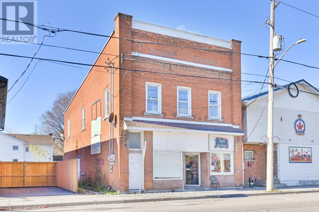 208 VICTORIA STREET N, Tweed, Ontario