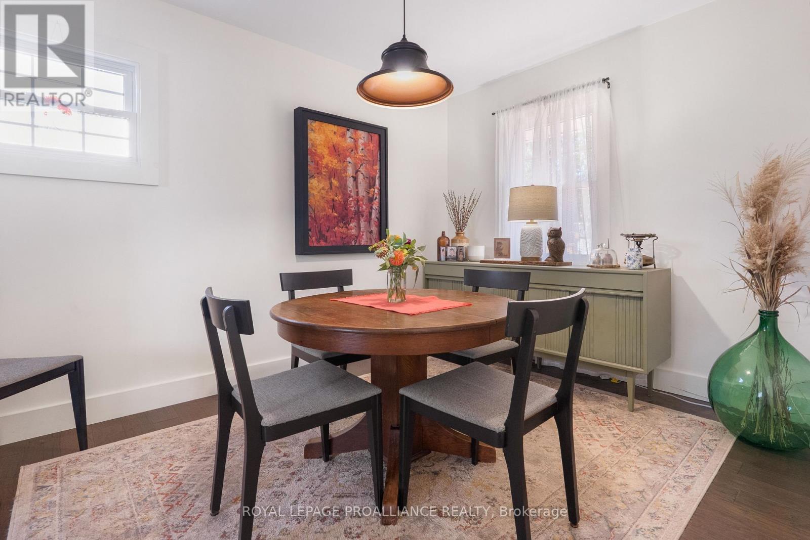 11 Fifth Street, Belleville, Ontario  K8N 4S2 - Photo 12 - X12491274