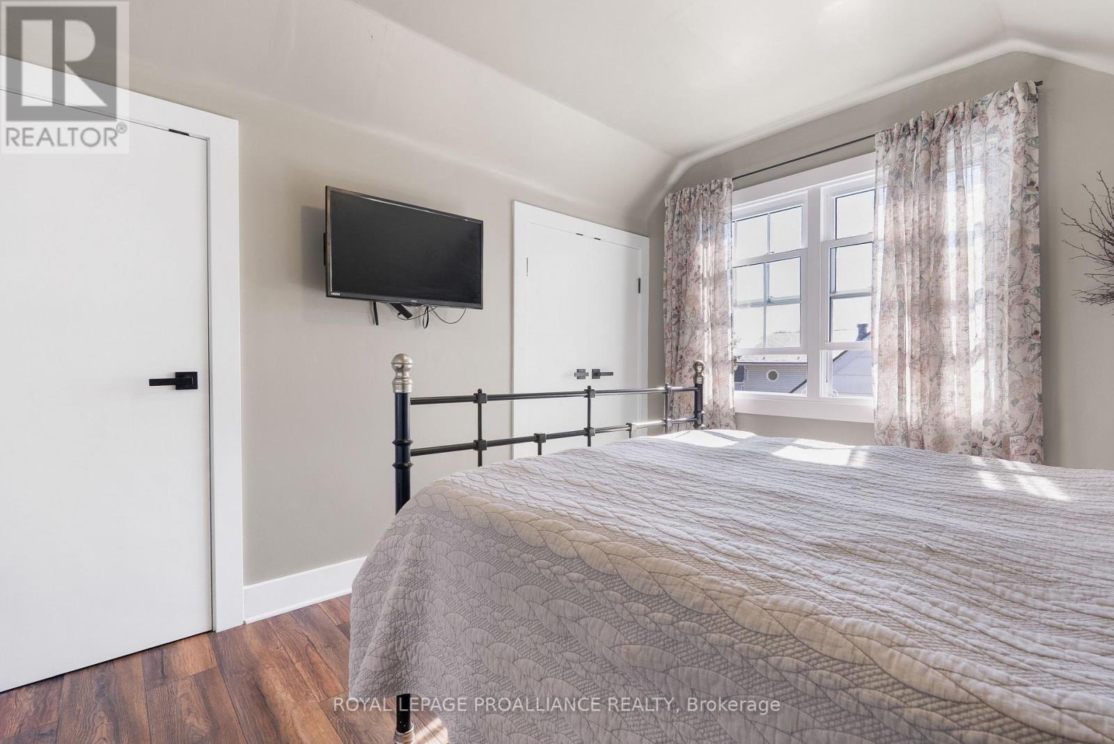 11 Fifth Street, Belleville, Ontario  K8N 4S2 - Photo 16 - X12491274