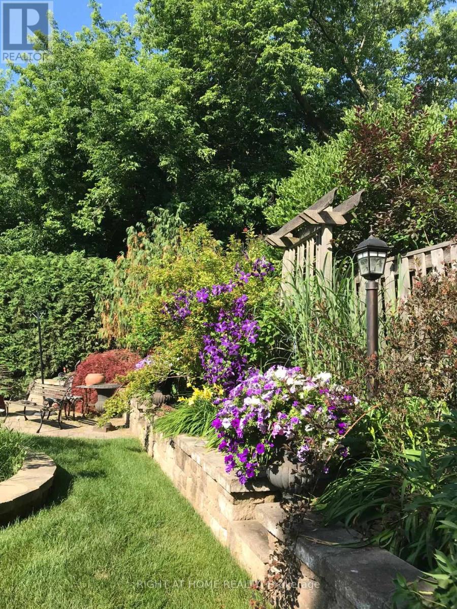 51 Redwood Lane, Markham (Unionville), Ontario  L3R 3Z1 - Photo 49 - N12490888