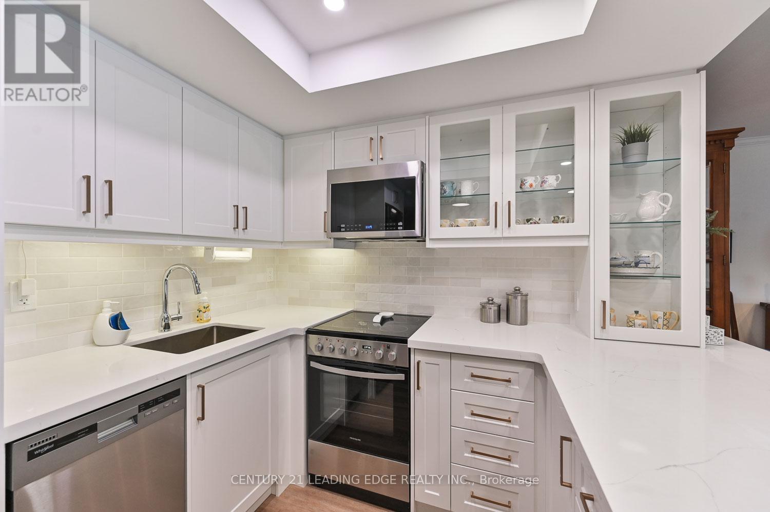 105 - 100 Anna Russell Way, Markham, Ontario  L3R 6C7 - Photo 11 - N12490898