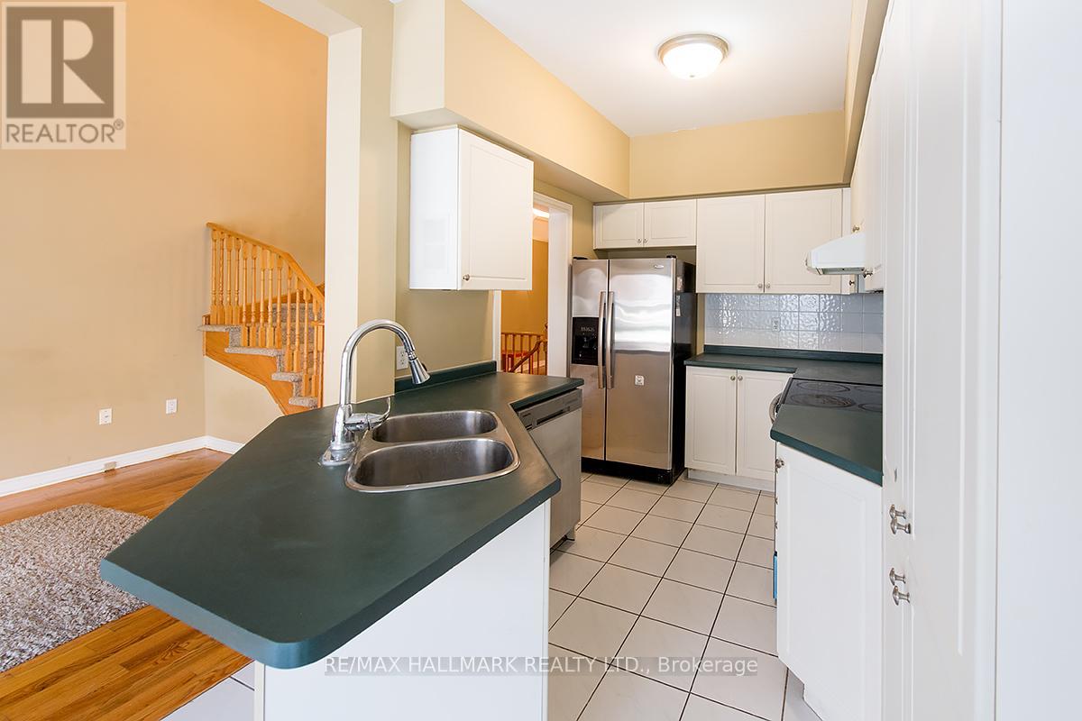 26 Thornbush Court, Richmond Hill, Ontario  L4S 1Z7 - Photo 13 - N12490906