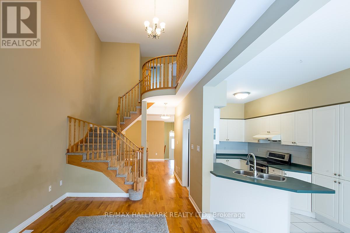 26 Thornbush Court, Richmond Hill, Ontario  L4S 1Z7 - Photo 16 - N12490906