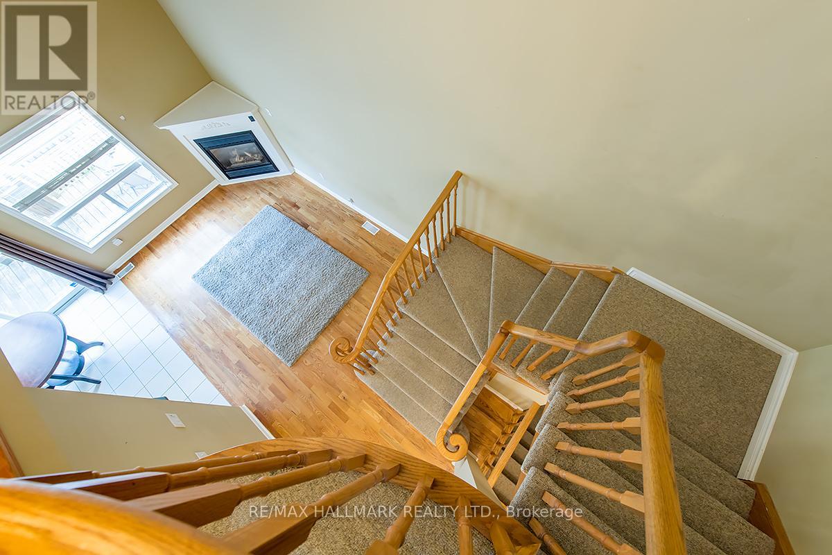 26 Thornbush Court, Richmond Hill, Ontario  L4S 1Z7 - Photo 19 - N12490906