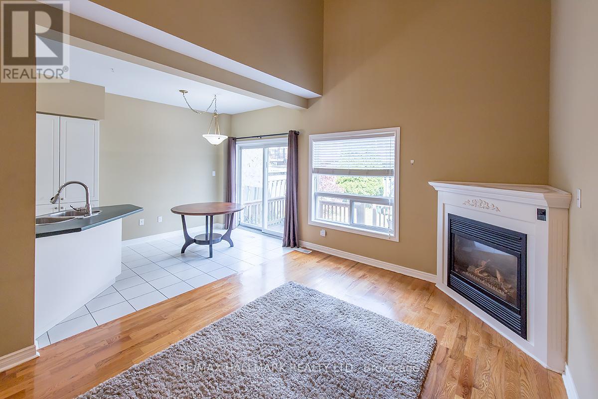 26 Thornbush Court, Richmond Hill, Ontario  L4S 1Z7 - Photo 8 - N12490906