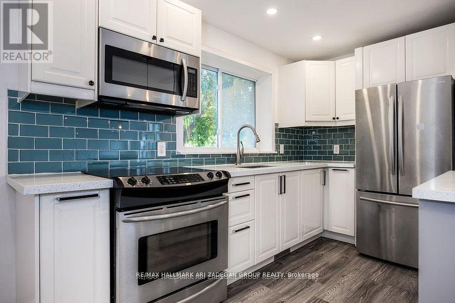 Main Fl - 47 Newbury Drive, Newmarket, Ontario  L3Y 4P9 - Photo 3 - N12490932