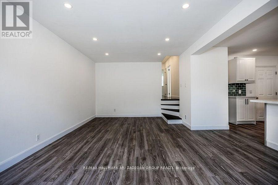 Main Fl - 47 Newbury Drive, Newmarket, Ontario  L3Y 4P9 - Photo 6 - N12490932