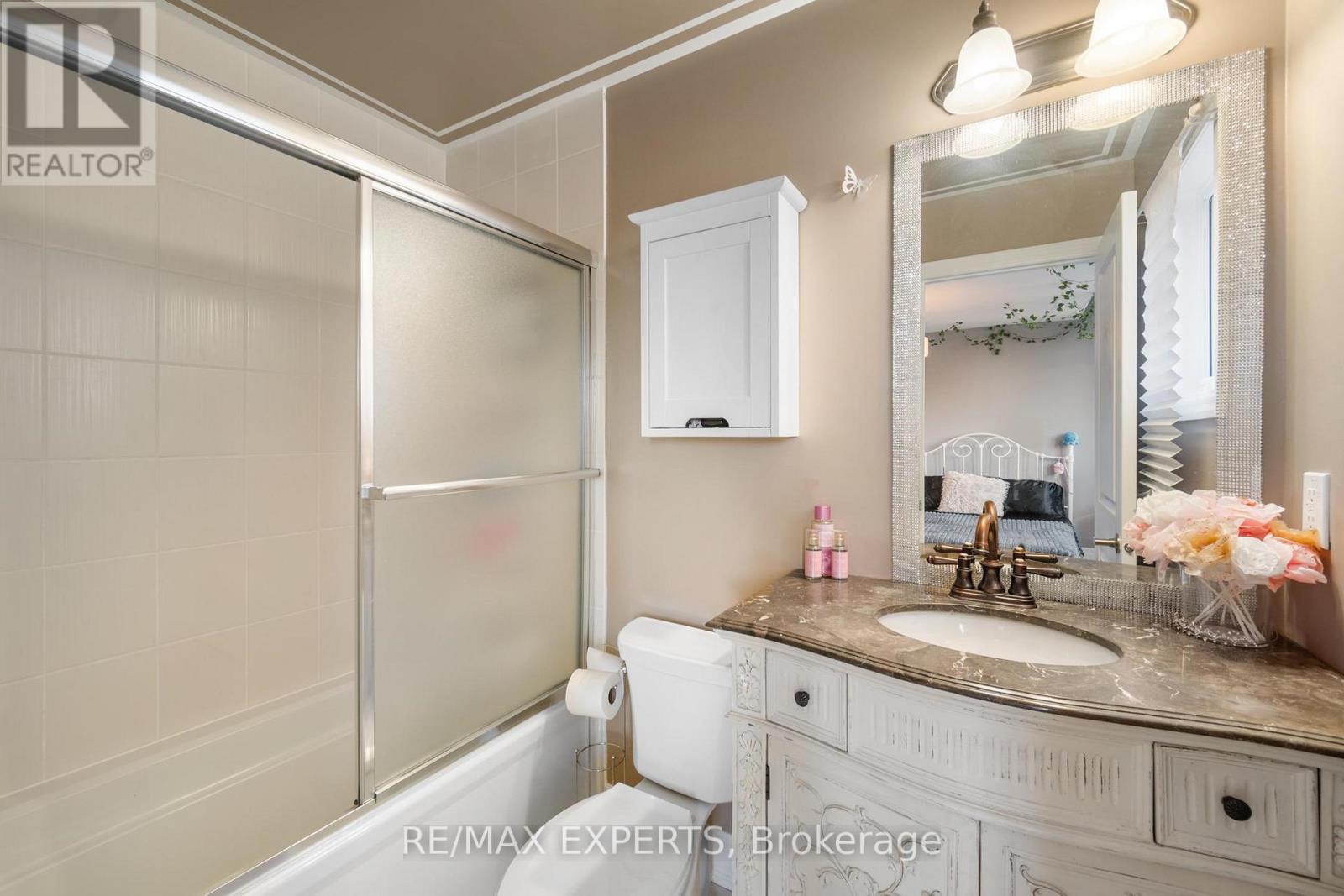 50 Lilly Valley Crescent, King (King City), Ontario  L7B 0B5 - Photo 33 - N12490950