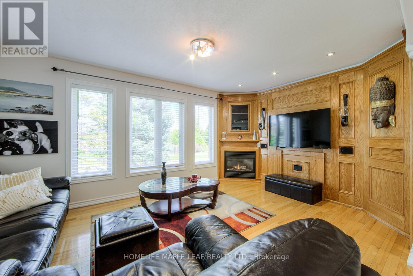 37 Saint Avenue, Bradford West Gwillimbury, Ontario  L3Z 3E6 - Photo 10 - N12490976