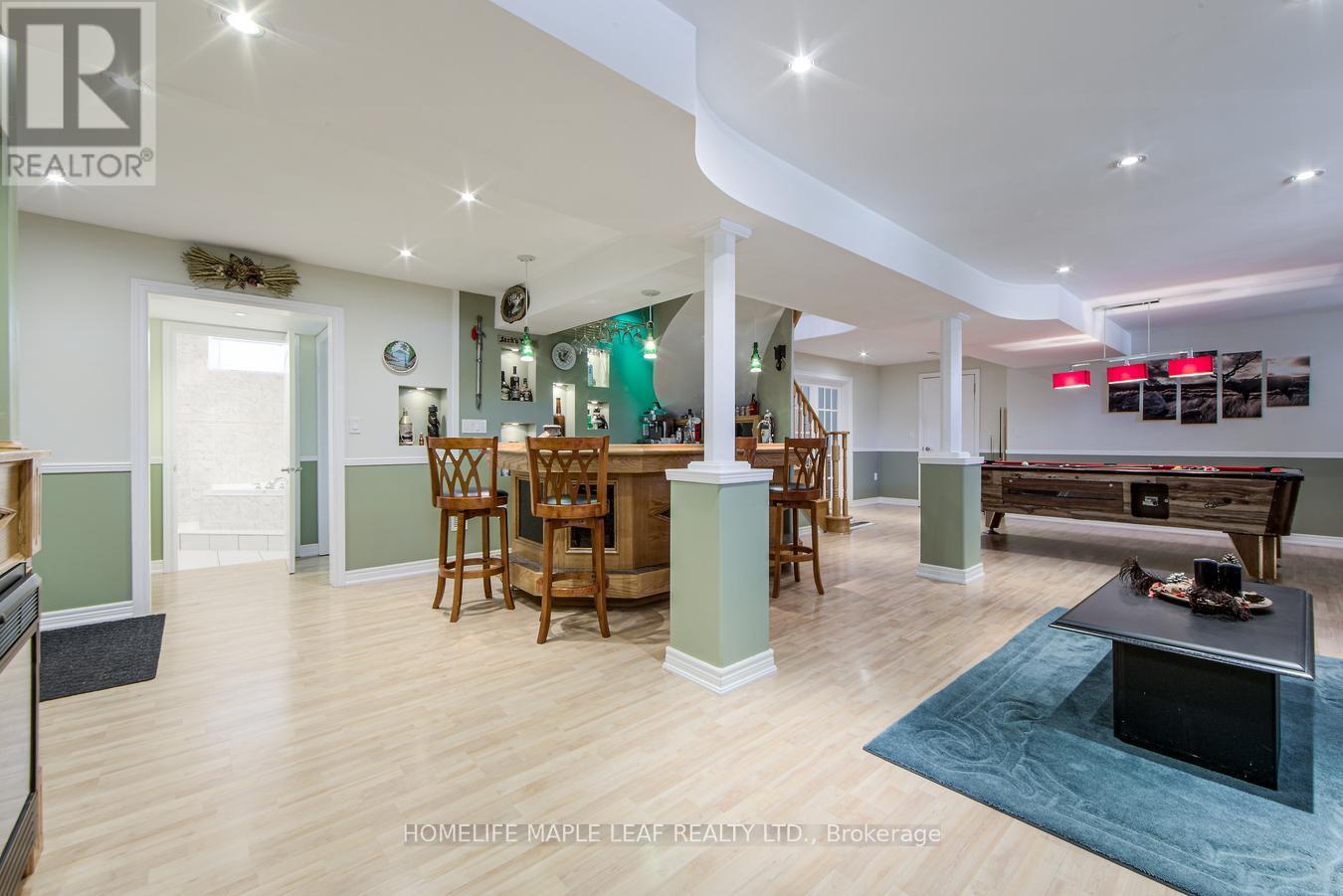 37 Saint Avenue, Bradford West Gwillimbury, Ontario  L3Z 3E6 - Photo 40 - N12490976