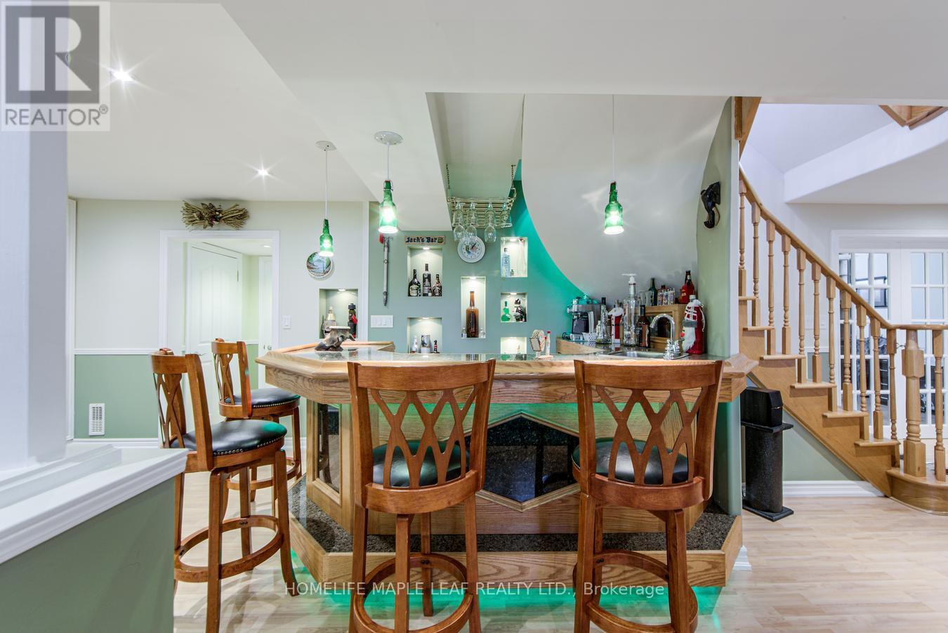 37 Saint Avenue, Bradford West Gwillimbury, Ontario  L3Z 3E6 - Photo 41 - N12490976