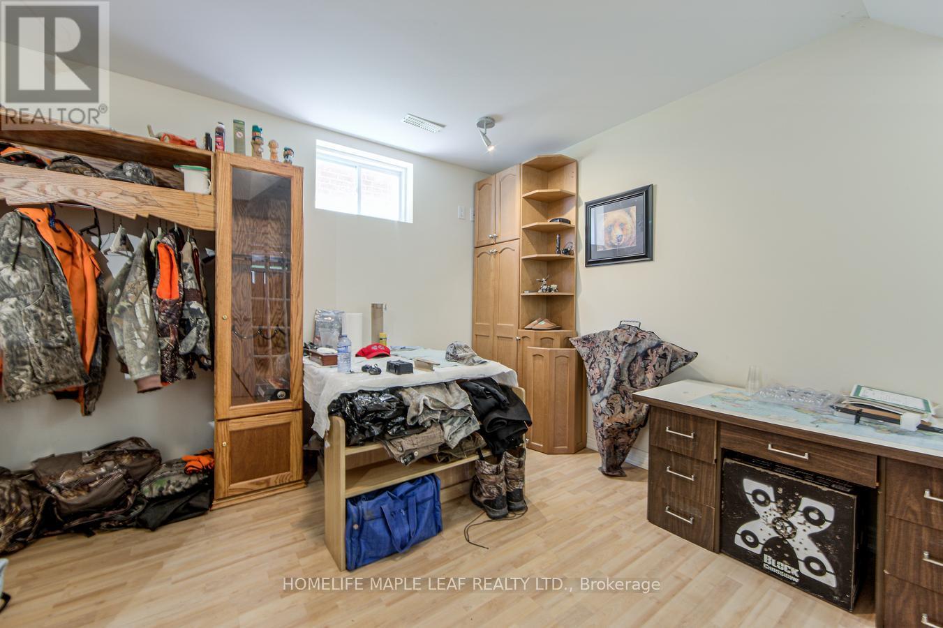 37 Saint Avenue, Bradford West Gwillimbury, Ontario  L3Z 3E6 - Photo 42 - N12490976