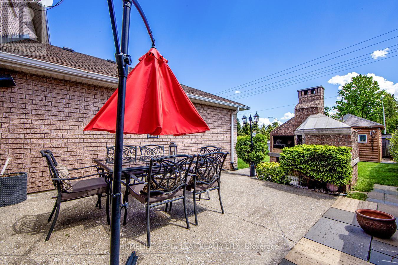 37 Saint Avenue, Bradford West Gwillimbury, Ontario  L3Z 3E6 - Photo 45 - N12490976