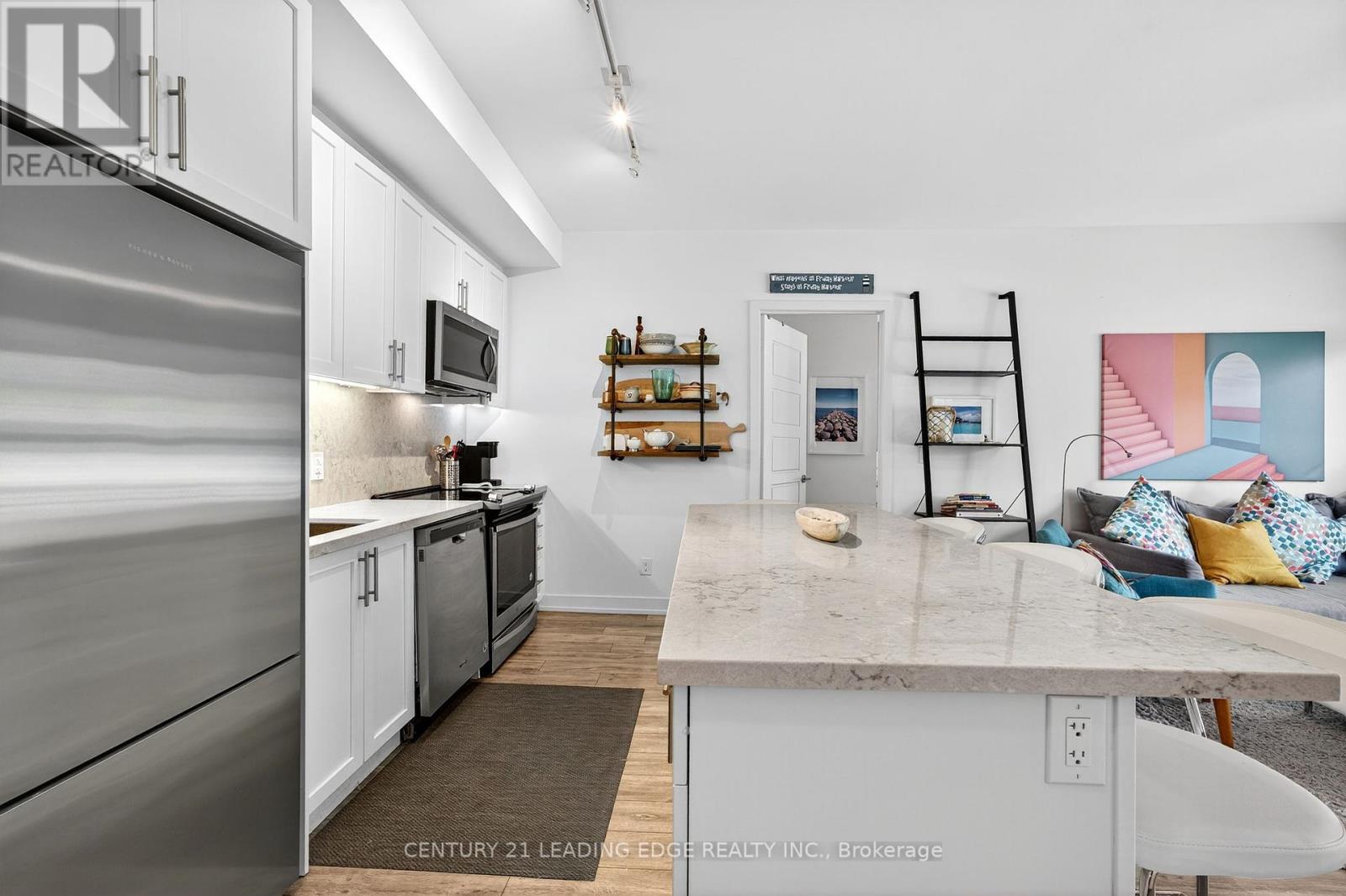 D120 - 333 Sea Ray Avenue, Innisfil, Ontario  L9S 0M3 - Photo 4 - N12351903