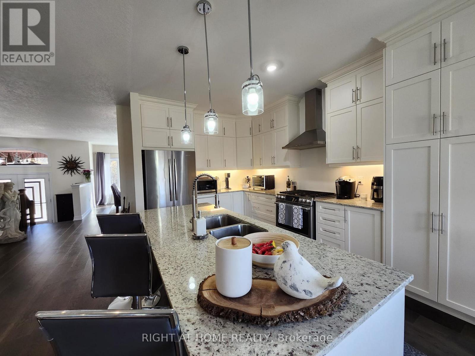 84 Diamond Valley Drive, Oro-Medonte (Sugarbush), Ontario  L0L 2E0 - Photo 17 - S12490990