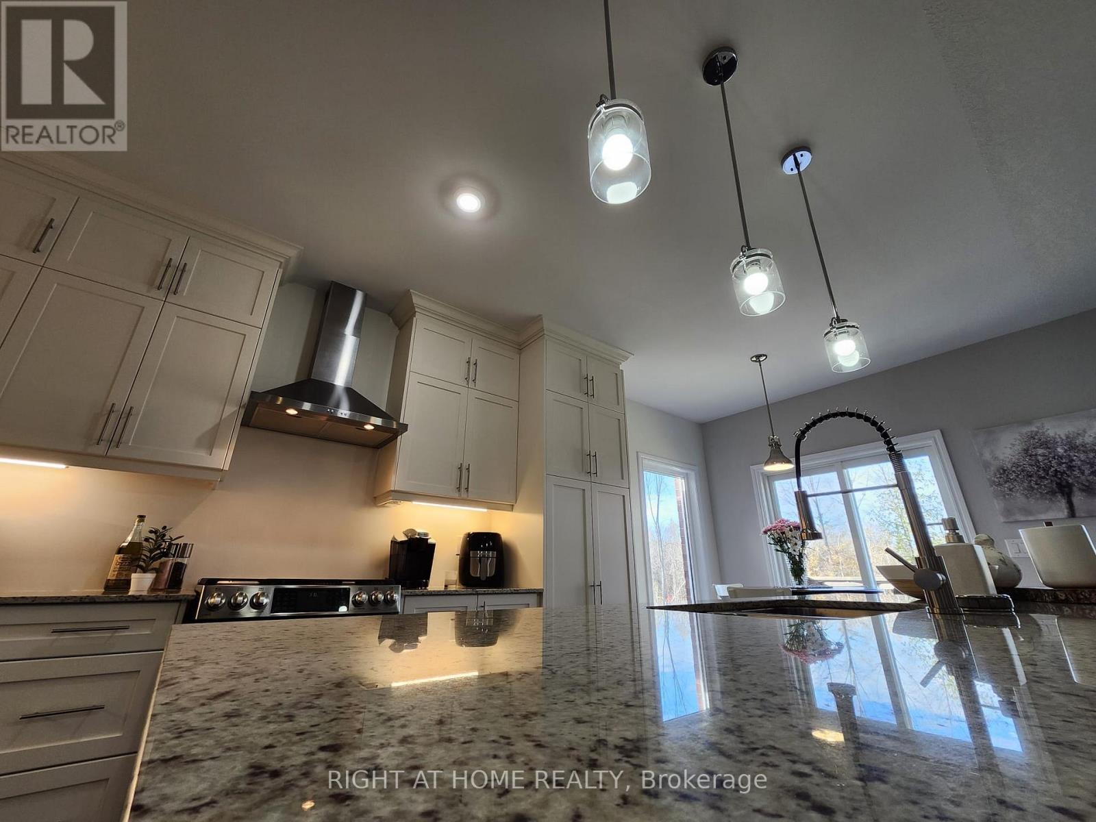 84 Diamond Valley Drive, Oro-Medonte (Sugarbush), Ontario  L0L 2E0 - Photo 18 - S12490990