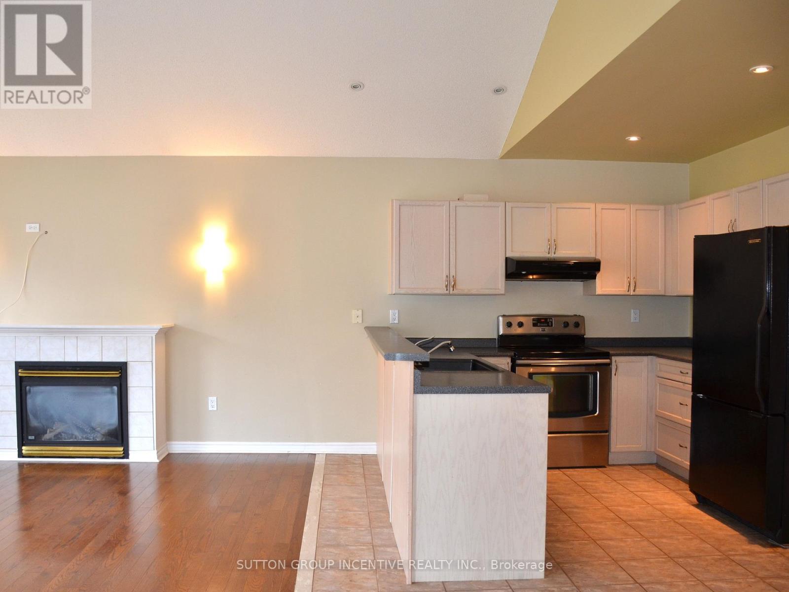 58 Bloxham Place, Barrie, Ontario  L4N 9K2 - Photo 9 - S12491008