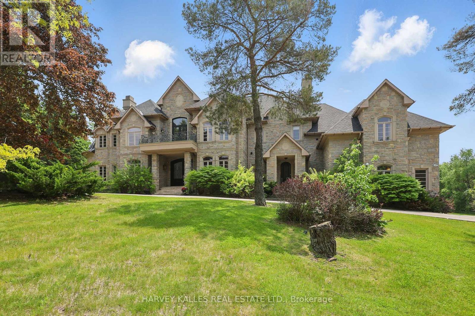 443 Dearbourne Avenue, King, Ontario  L7B 1A3 - Photo 2 - N12490732