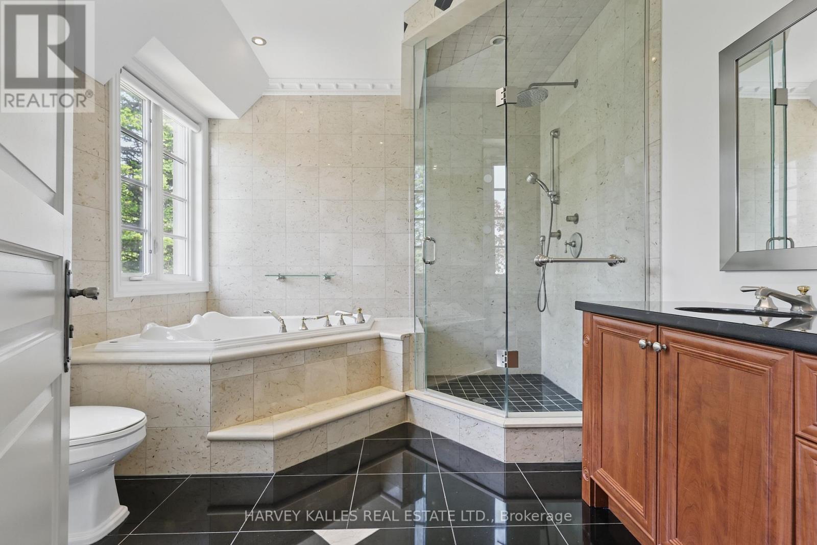 443 Dearbourne Avenue, King, Ontario  L7B 1A3 - Photo 25 - N12490732