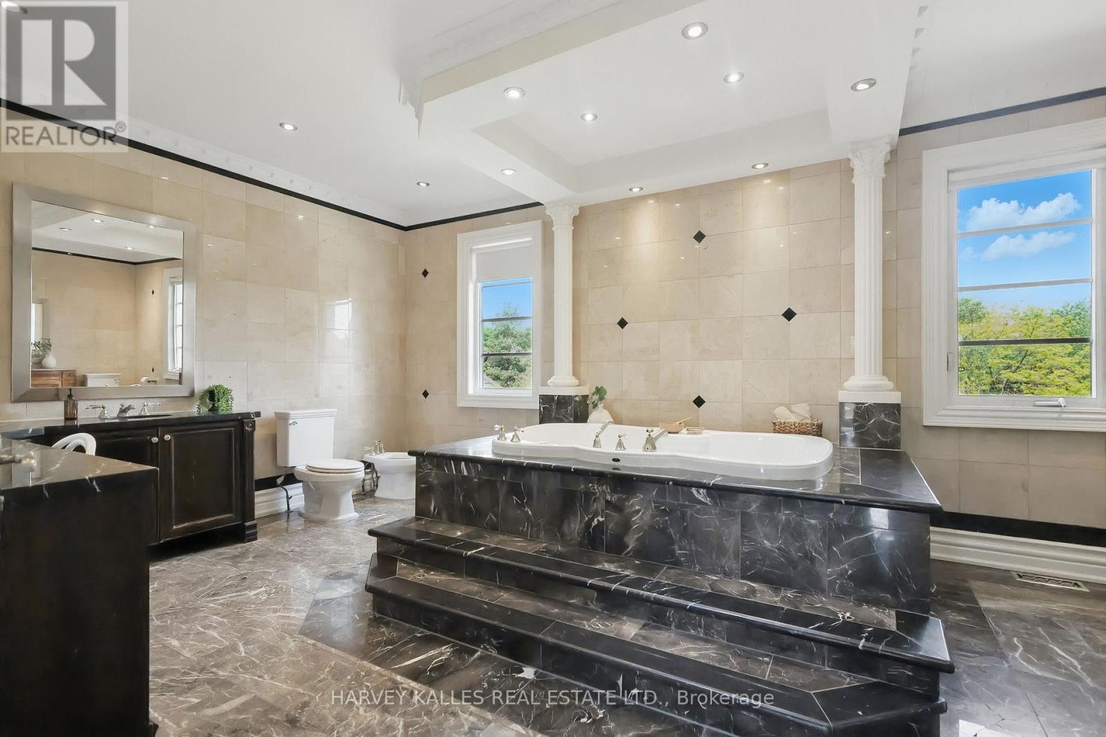 443 Dearbourne Avenue, King, Ontario  L7B 1A3 - Photo 30 - N12490732