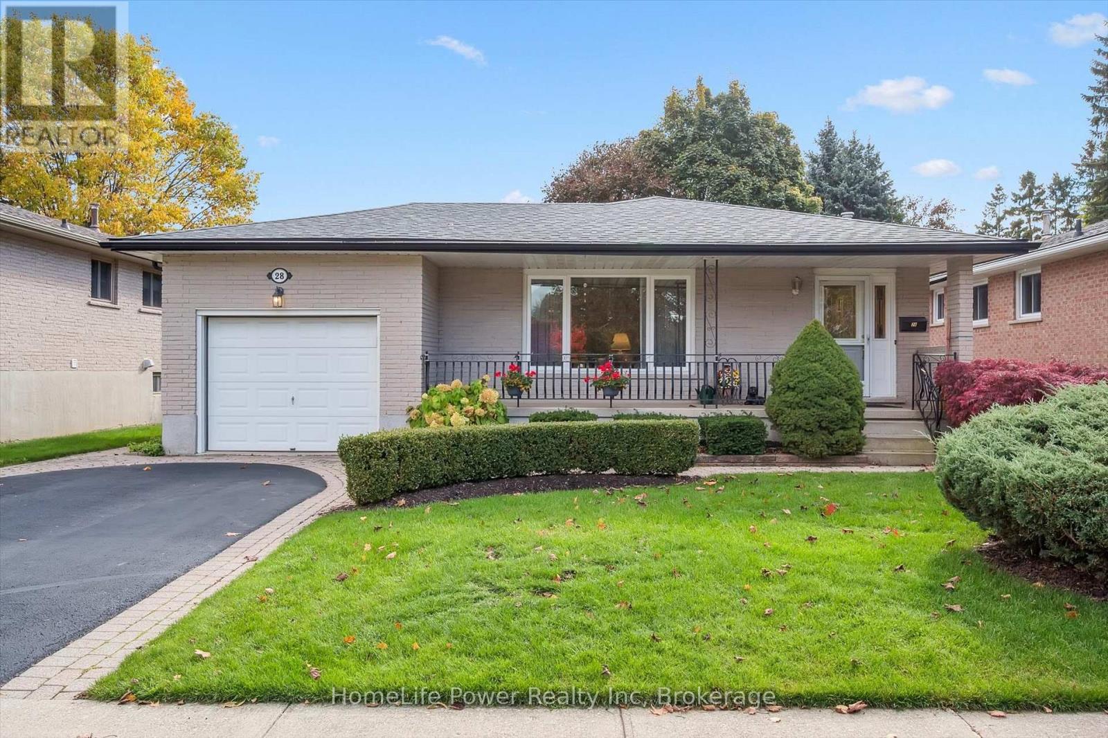 28 MATTHEW DRIVE, Guelph, Ontario