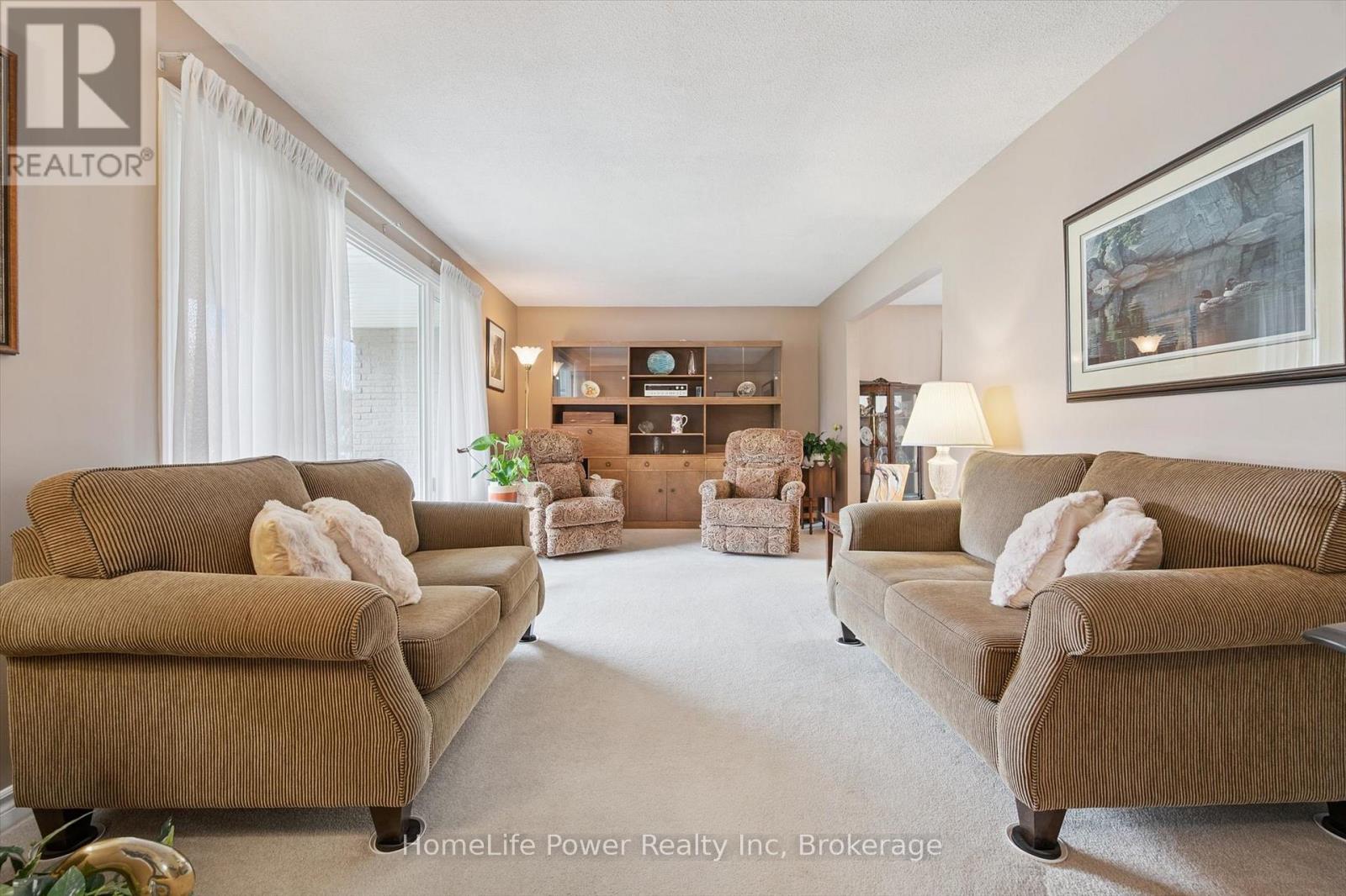 28 Matthew Drive, Guelph, Ontario  N1H 7L7 - Photo 10 - X12491354