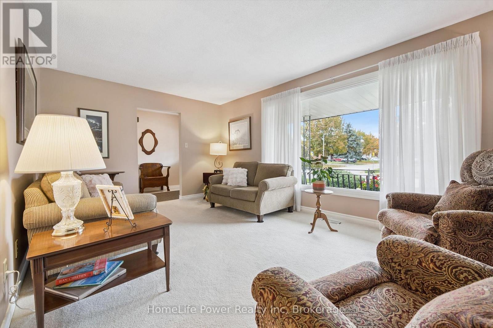 28 Matthew Drive, Guelph, Ontario  N1H 7L7 - Photo 12 - X12491354