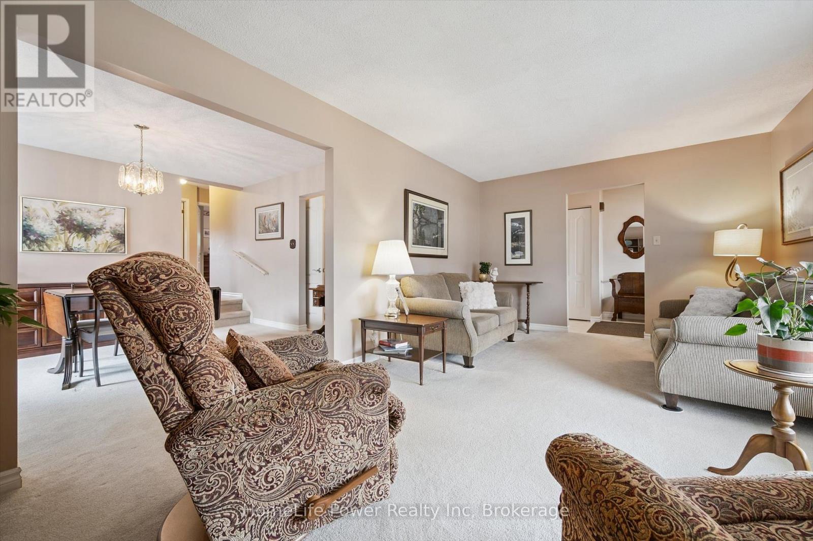 28 Matthew Drive, Guelph, Ontario  N1H 7L7 - Photo 13 - X12491354