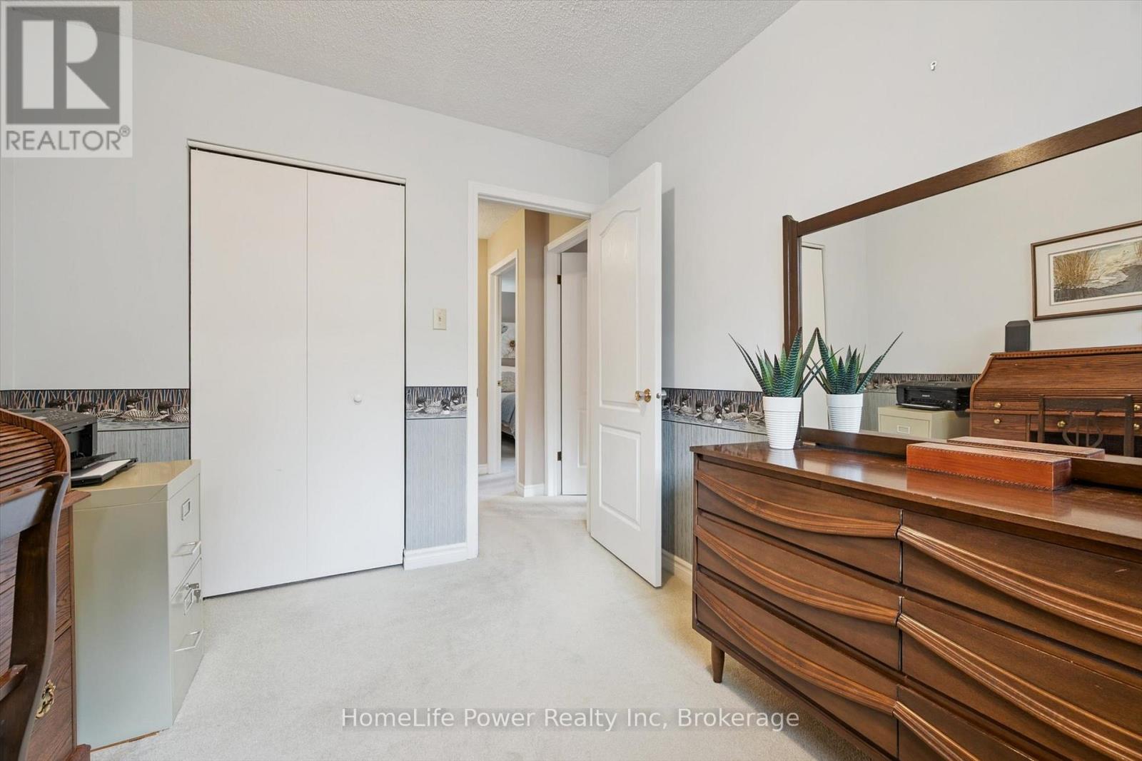 28 Matthew Drive, Guelph, Ontario  N1H 7L7 - Photo 27 - X12491354