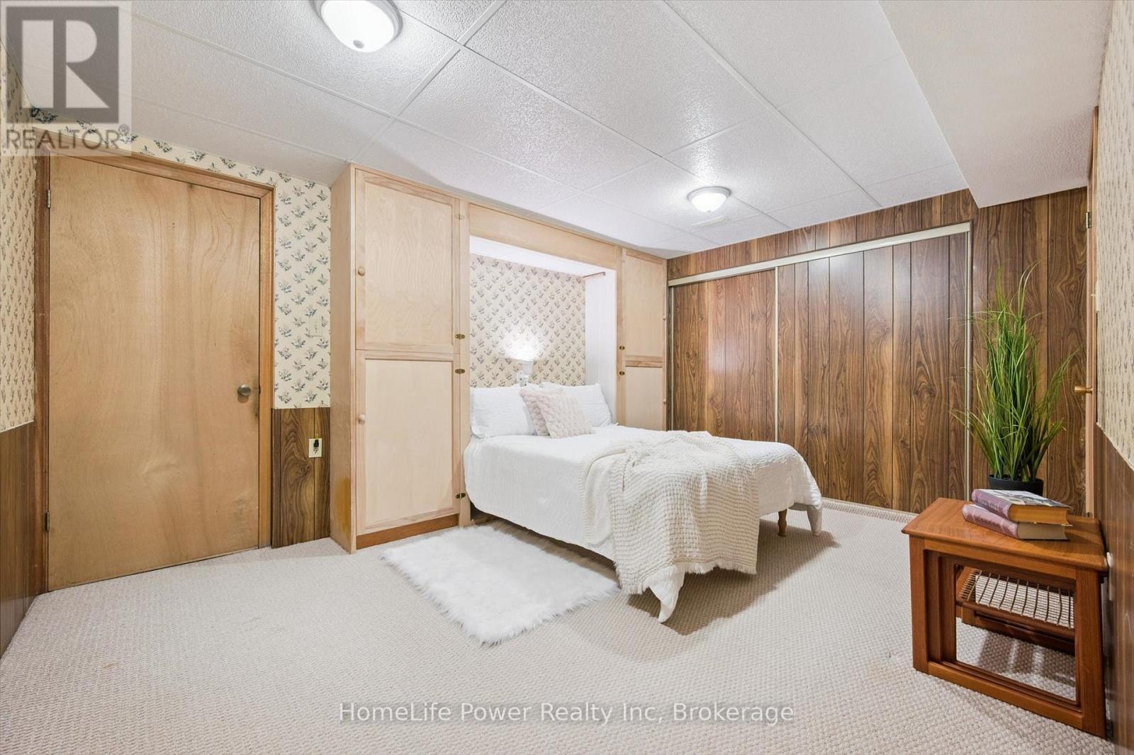 28 Matthew Drive, Guelph, Ontario  N1H 7L7 - Photo 35 - X12491354