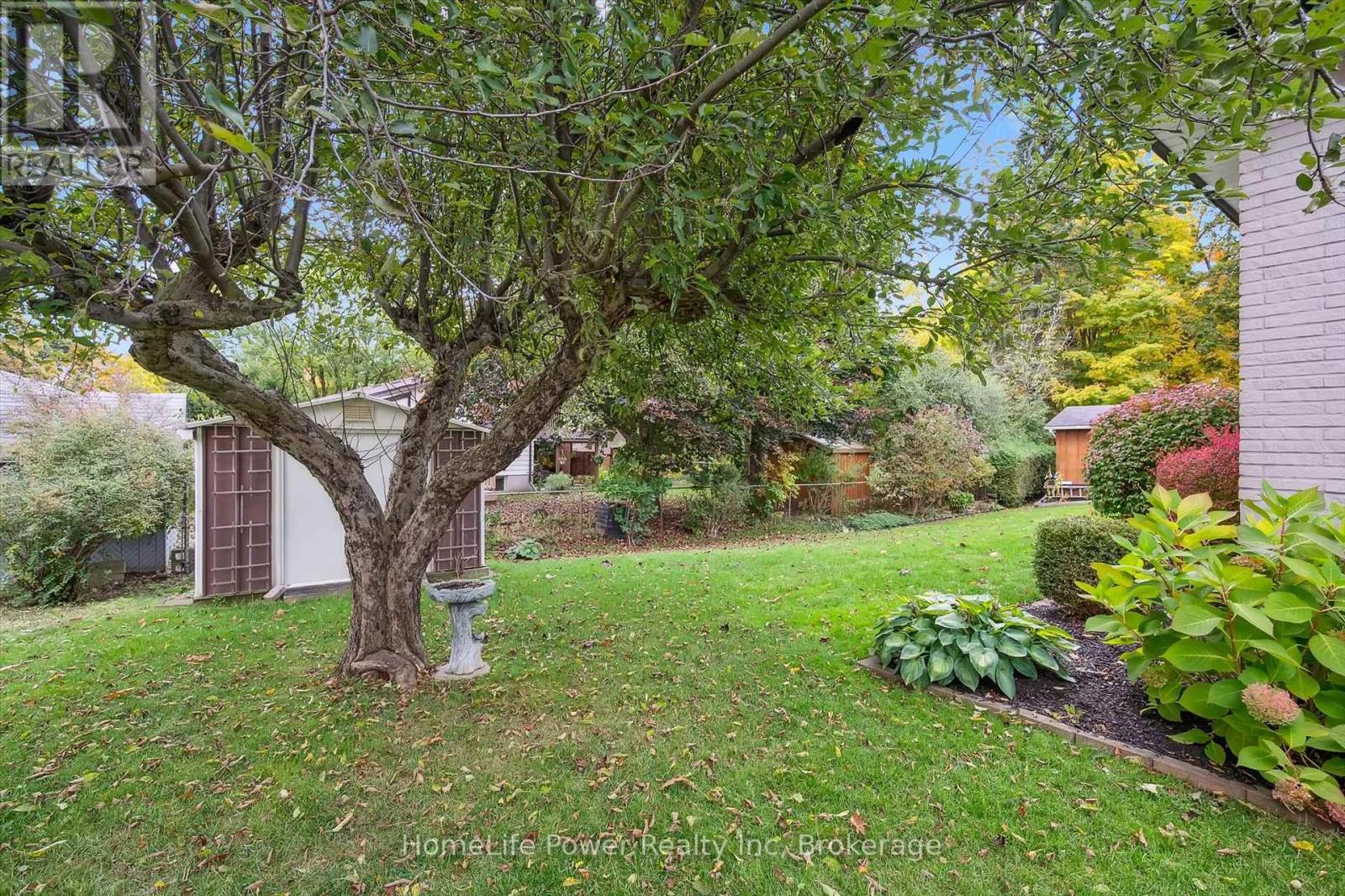 28 Matthew Drive, Guelph, Ontario  N1H 7L7 - Photo 40 - X12491354