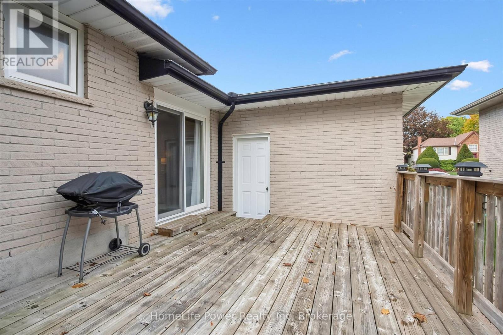 28 Matthew Drive, Guelph, Ontario  N1H 7L7 - Photo 45 - X12491354