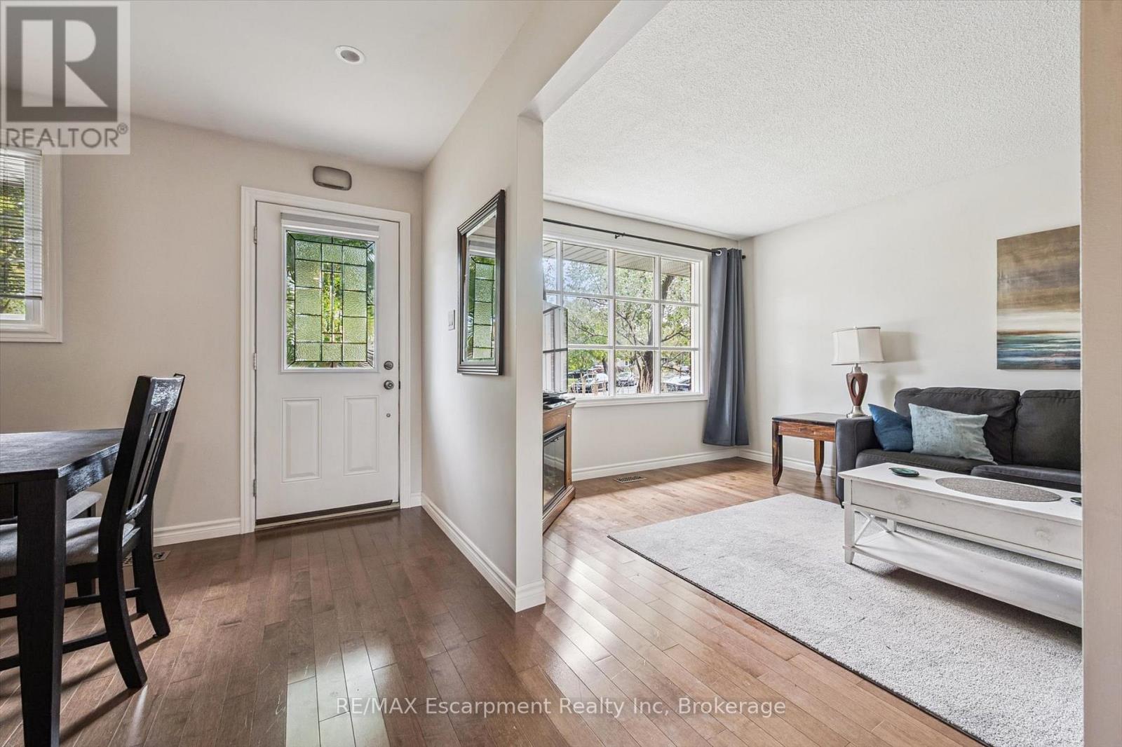 5 Picadilly Place, Guelph, Ontario  N1G 2P8 - Photo 9 - X12491366