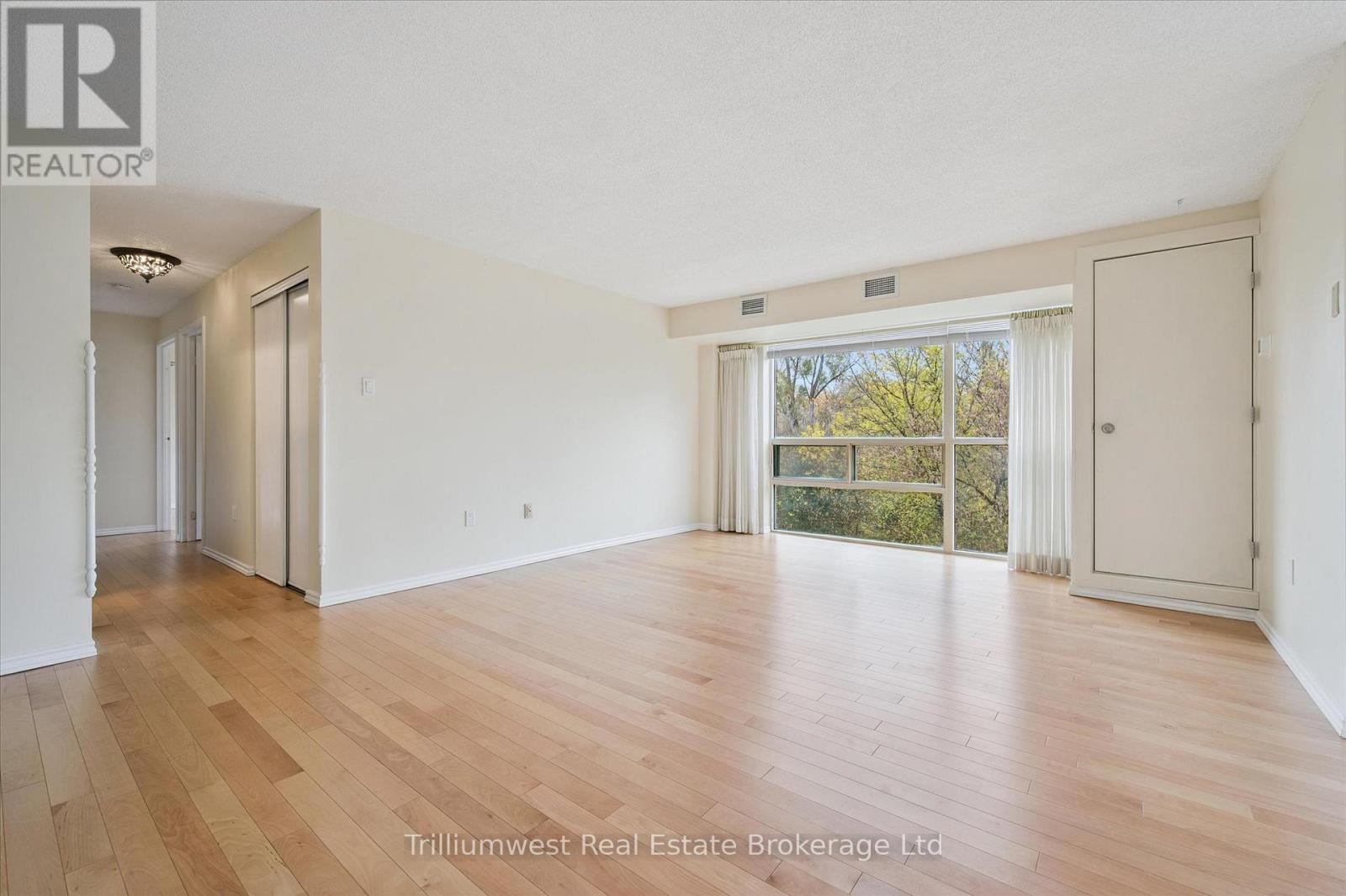 305 - 55 Blue Springs Drive, Waterloo, Ontario  N2J 4T3 - Photo 10 - X12491386