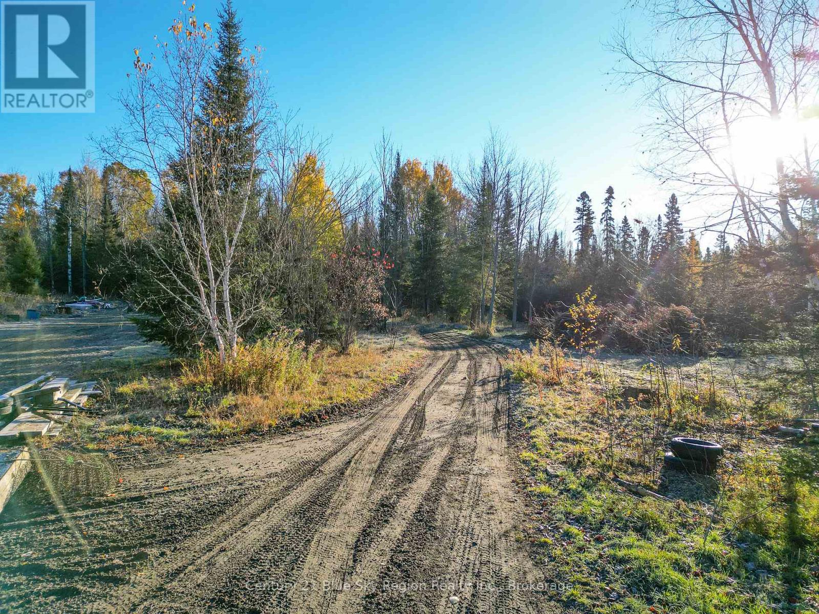 994 Premier Road, North Bay, Ontario  P1A 2H8 - Photo 42 - X12296953