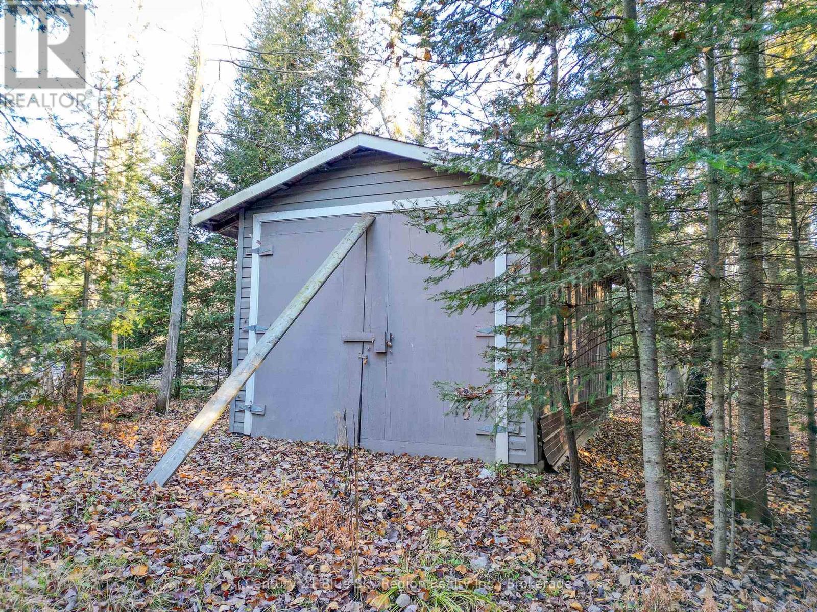 994 Premier Road, North Bay, Ontario  P1A 2H8 - Photo 45 - X12296953