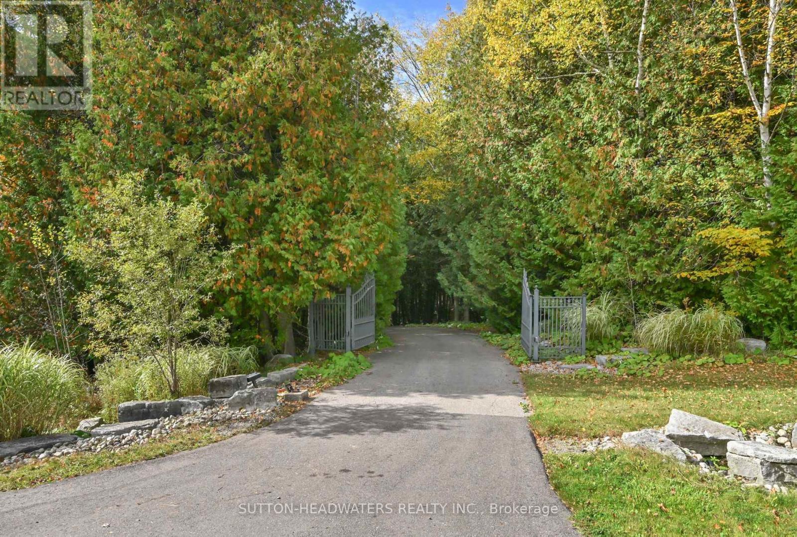 12 Flaherty Lane, Caledon, Ontario  L7K 2P3 - Photo 33 - W12471042